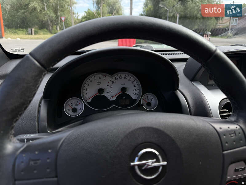 Кабриолет Opel Tigra 2007 в Полтаве