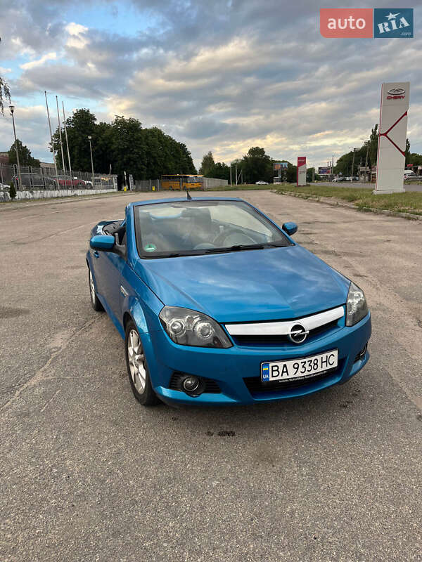 Кабриолет Opel Tigra 2005 в Киеве