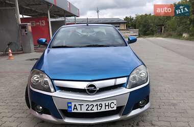 Кабриолет Opel Tigra 2004 в 