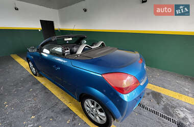 Кабриолет Opel Tigra 2005 в 