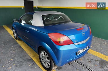 Кабриолет Opel Tigra 2005 в 
