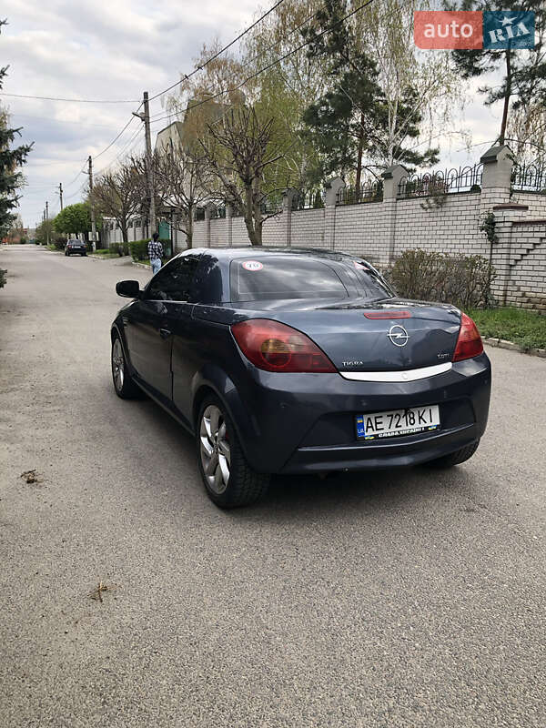 Кабріолет Opel Tigra 2006 в Дніпрі