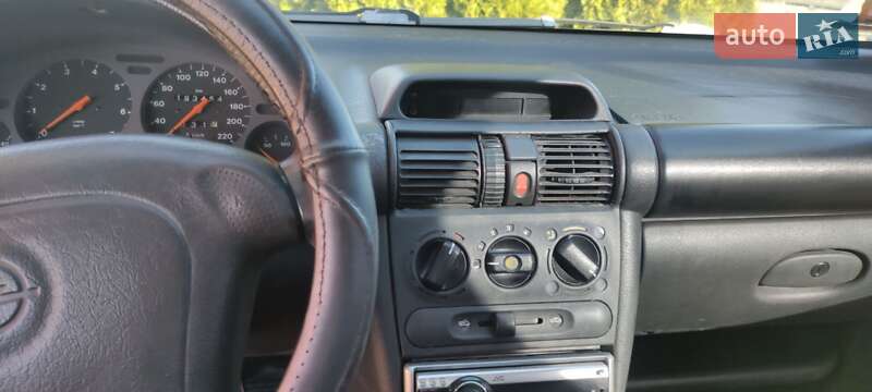 Купе Opel Tigra 1995 в Ивано-Франковске