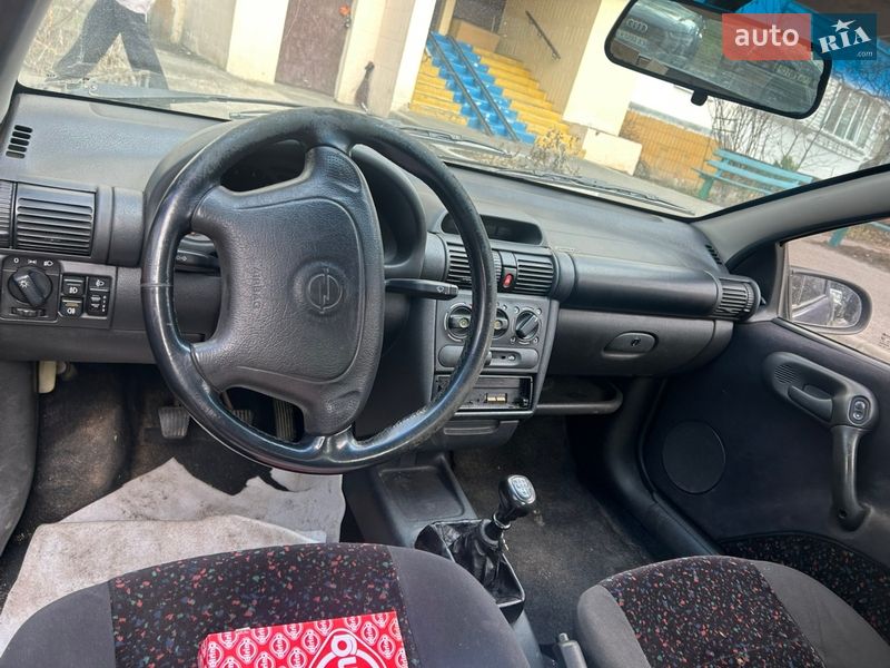 Купе Opel Tigra 1995 в Киеве фото 5 Купе Opel Tigra 1995 в Киеве