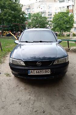 Унiверсал Opel Vectra B 1998 в Володимир-Волинському