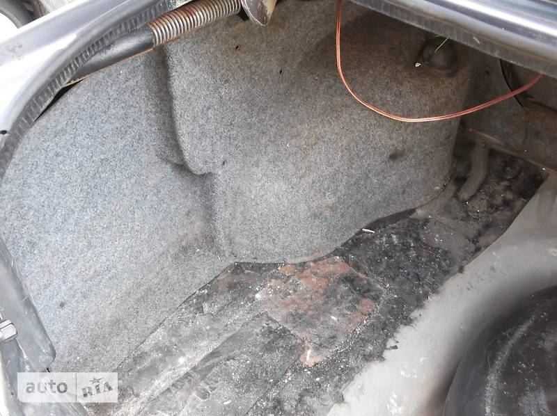 Седан Opel Vectra 1989 в Киеве