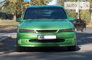 Хэтчбек Opel Vectra 1996 в 