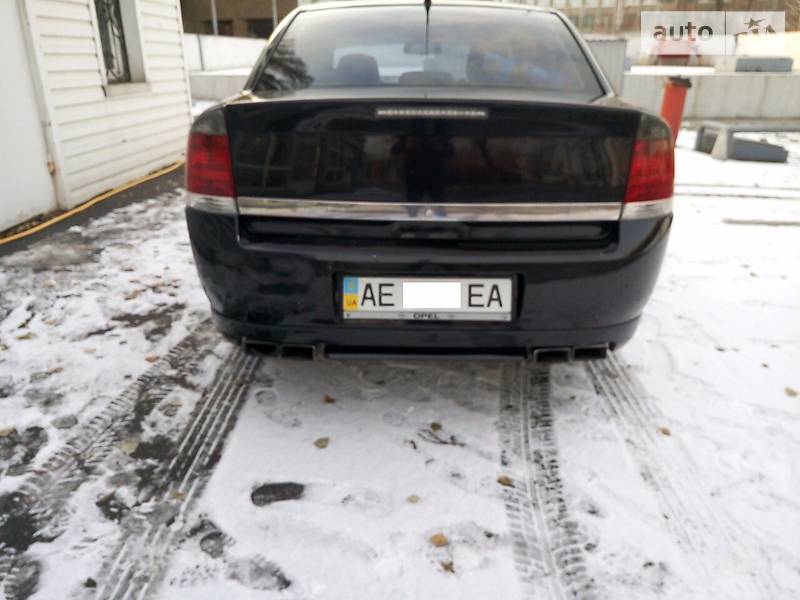 Седан Opel Vectra 2005 в Днепре