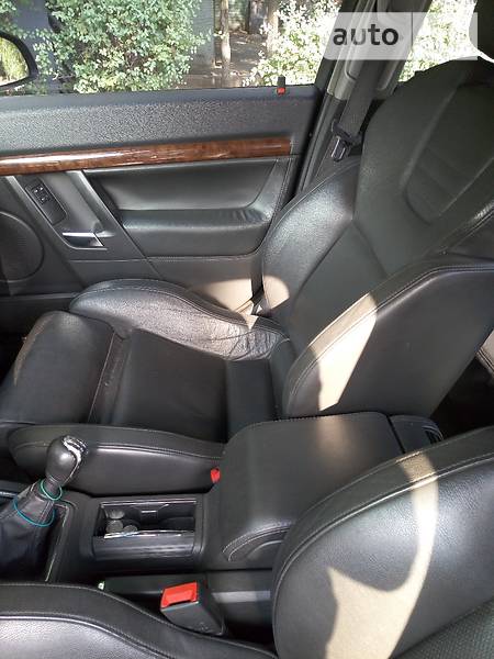 Седан Opel Vectra 2005 в Днепре