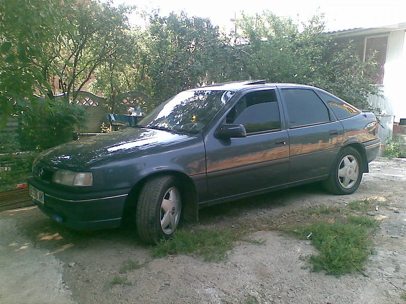 Лифтбек Opel Vectra 1995 в Черновцах