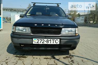 Хэтчбек Opel Vectra 1990 в Черновцах