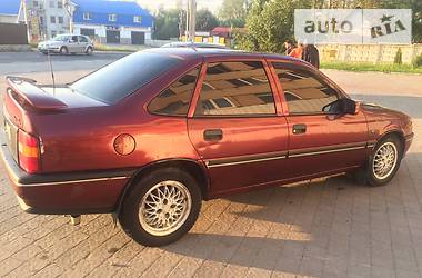 Седан Opel Vectra 1992 в Надворной