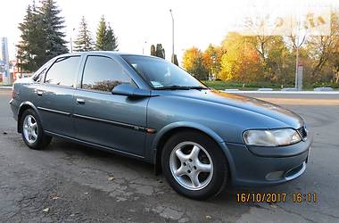 Седан Opel Vectra 1998 в Ровно