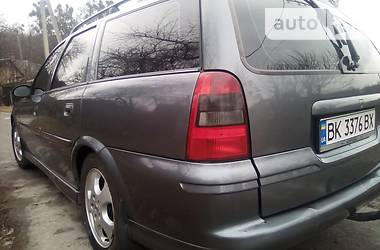 Универсал Opel Vectra 2001 в Ровно