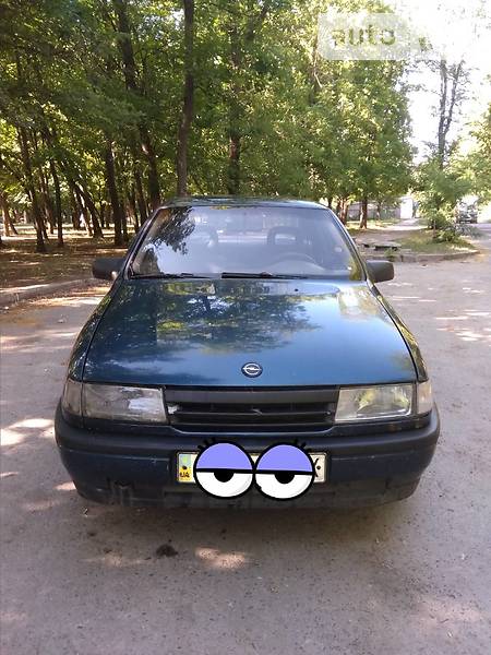 Седан Opel Vectra 1990 в Харькове