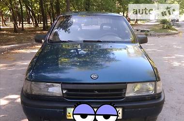 Седан Opel Vectra 1990 в Харькове