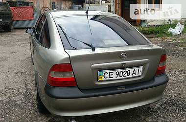 Хэтчбек Opel Vectra 1997 в Черновцах