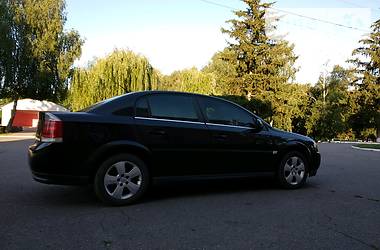 Седан Opel Vectra 2004 в Ромнах