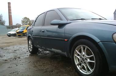 Седан Opel Vectra 1998 в Львове