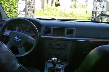 Универсал Opel Vectra 2004 в Мостиске