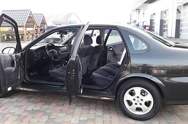 Седан Opel Vectra 2002 в Сарнах