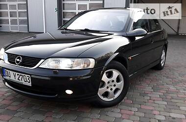 Седан Opel Vectra 2002 в Сарнах