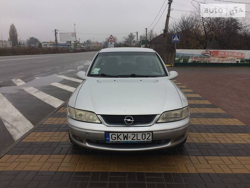 Седан Opel Vectra 2001 в Киеве