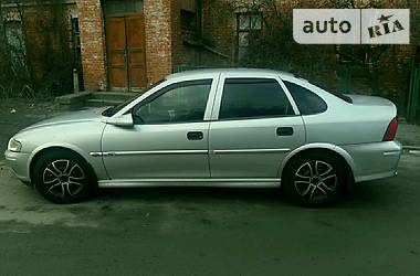 Седан Opel Vectra 2001 в Крижополі