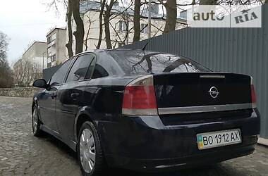 Седан Opel Vectra 2004 в 