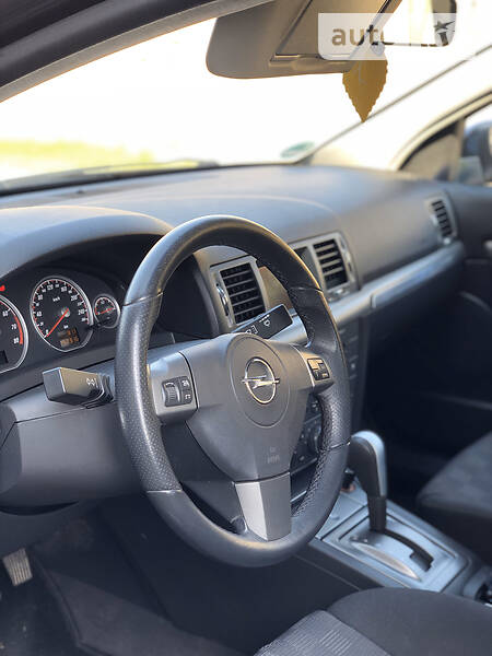 Хэтчбек Opel Vectra 2007 в Киеве фото 7 Хэтчбек Opel Vectra 2007 в Киеве