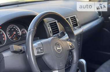 Хетчбек Opel Vectra 2007 в 
