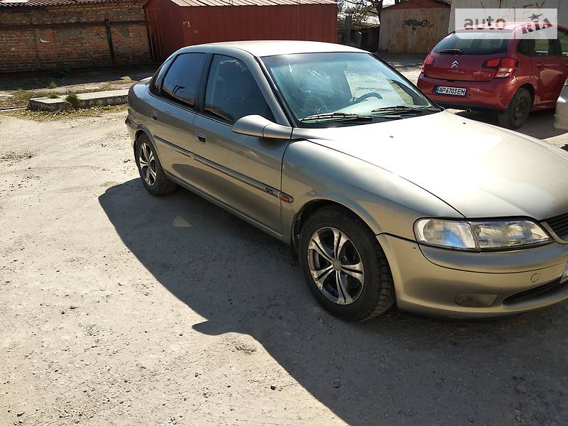 Седан Opel Vectra 1997 в Запорожье