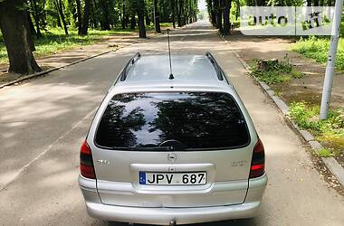 Универсал Opel Vectra 2001 в Черновцах