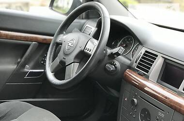 Универсал Opel Vectra 2004 в 