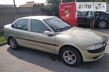 Седан Opel Vectra 1996 в 