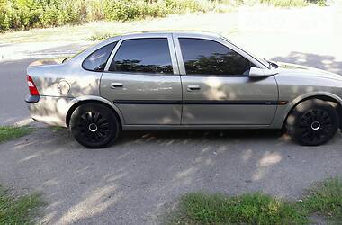 Седан Opel Vectra 1996 в Переяславі