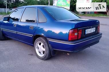 Седан Opel Vectra 1991 в Первомайске