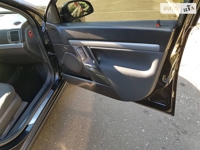 Седан Opel Vectra 2006 в Одесі