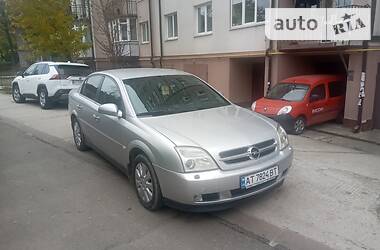 Седан Opel Vectra 2004 в Ивано-Франковске