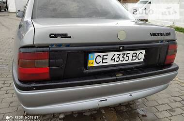 Седан Opel Vectra 1995 в Черновцах