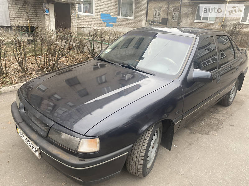 Седан Opel Vectra 1993 в Першотравенске