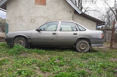 Седан Opel Vectra 1990 в Тлумаче