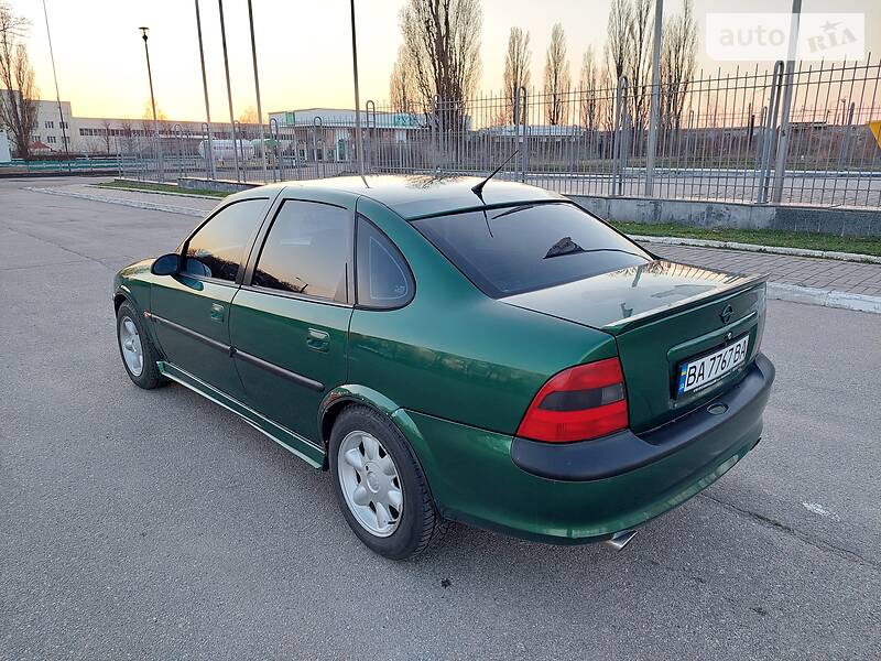 Седан Opel Vectra 1996 в Кропивницком