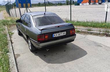 Седан Opel Vectra 1989 в Броварах