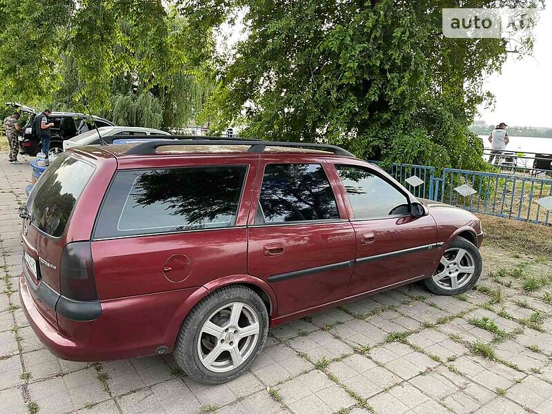 Універсал Opel Vectra 1998 в Запоріжжі