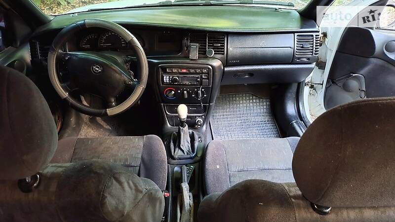 Седан Opel Vectra 1997 в Одессе фото 11 Седан Opel Vectra 1997 в Одессе