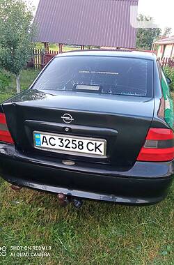 Седан Opel Vectra 1997 в Старой Выжевке