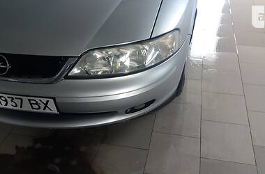 Седан Opel Vectra 1999 в Сарнах