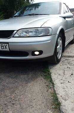 Седан Opel Vectra 1999 в Сарнах