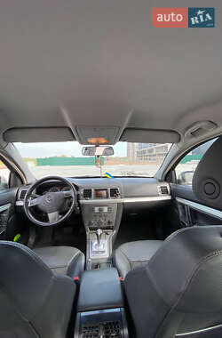 Седан Opel Vectra 2008 в Львове